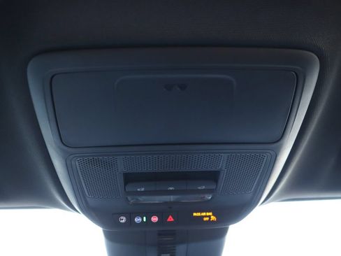 New 2027 Chevrolet Traverse Z71 AWD/4WD image 23