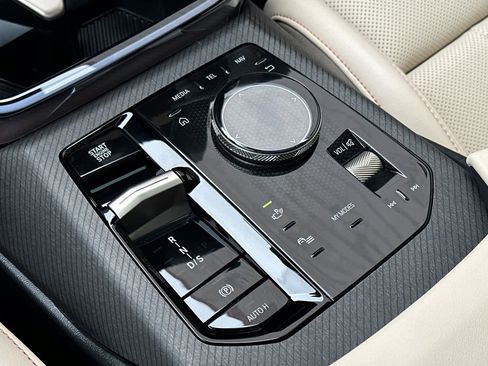 Used 2025 BMW X3 xDrive30i w/ Premium Package image 24