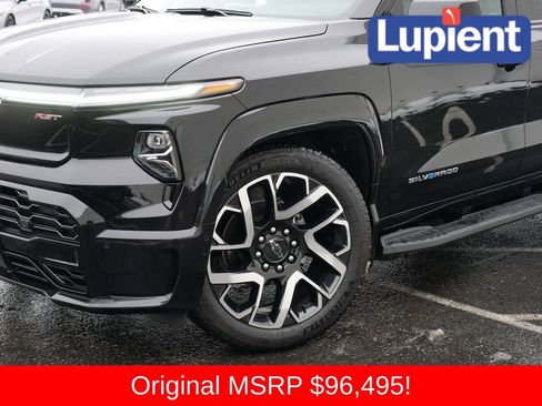 Used 2024 Chevrolet Silverado EV RST image 27