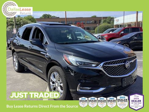 Used 2019 Buick Enclave Avenir w/ Avenir Technology Package FWD image 1