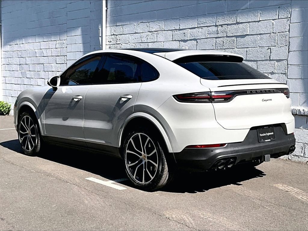 Certified 2023 Porsche Cayenne Platinum Edition AWD/4WD image 3