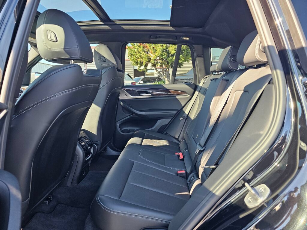 Used 2024 BMW X3 xDrive30i AWD/4WD image 18