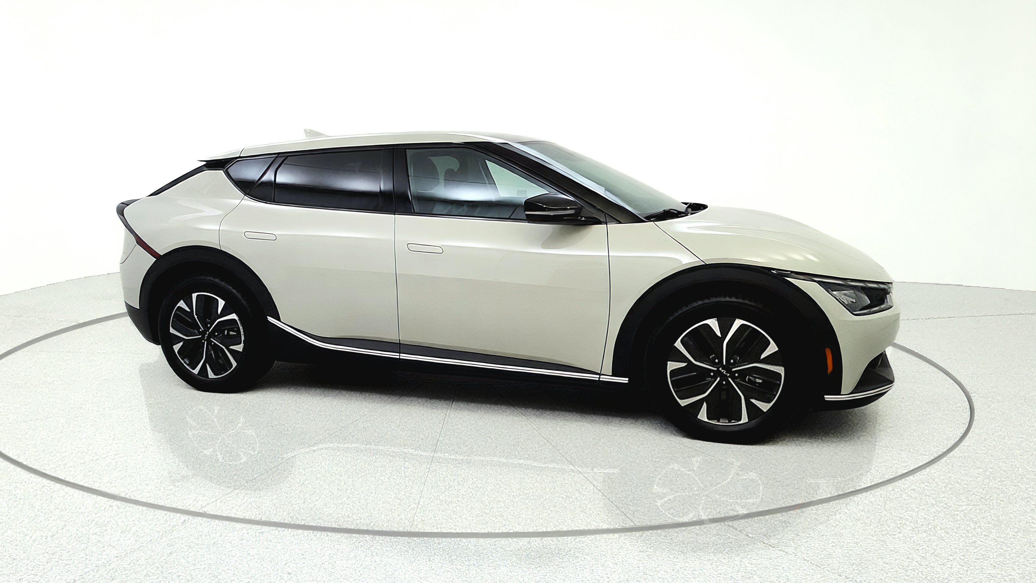 Used 2024 Kia EV6 Light AWD/4WD image 8
