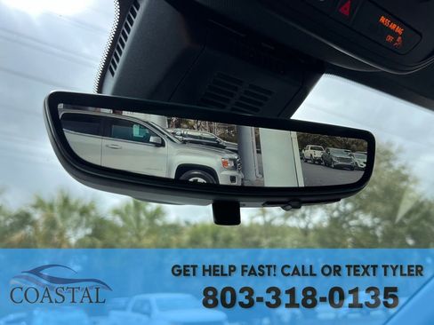 Used 2025 Chevrolet Equinox LT w/ Convenience Package II image 48