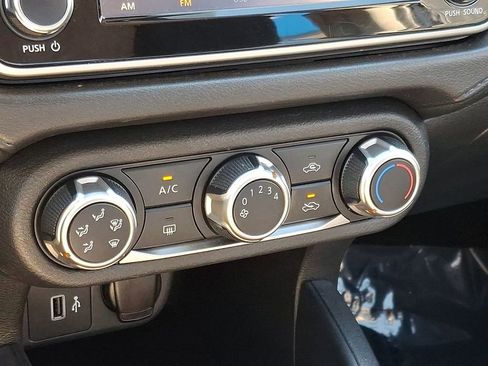 Used 2020 Nissan Versa S image 16