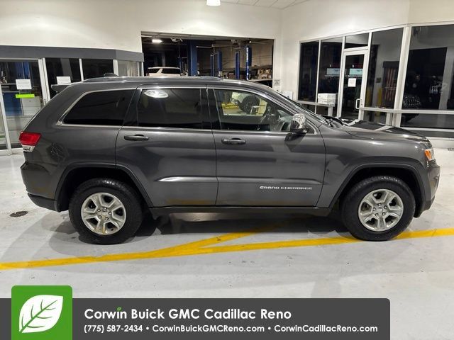 Used 2016 Jeep Grand Cherokee Laredo w/ Quick Order Package 23E AWD/4WD image 7