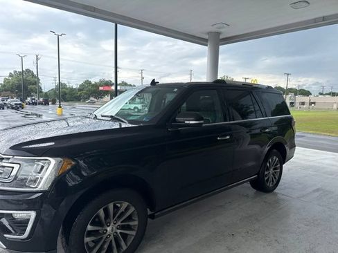 Used 2018 Ford Expedition Limited w/ Equipment Group 301A AWD/4WD image 5