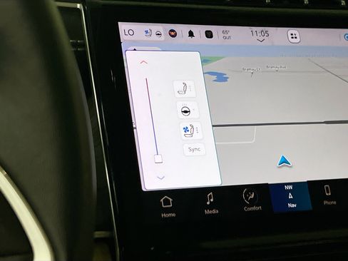 Used 2022 Jeep Grand Cherokee Limited w/ Luxury Tech Group II image 21