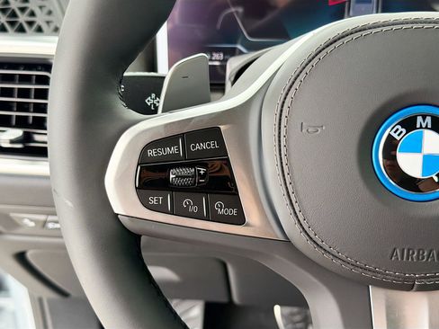 New 2026 BMW X5 xDrive50e w/ M Sport Package image 39