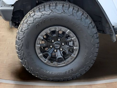 Used 2025 Ford Bronco Raptor AWD/4WD image 8