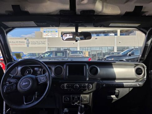 Certified 2019 Jeep Wrangler Unlimited Sport S image 4