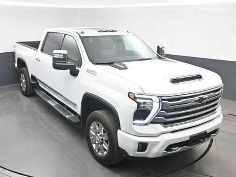 Used 2024 Chevrolet Silverado 2500 High Country w/ High Country Premium Package AWD/4WD image 35