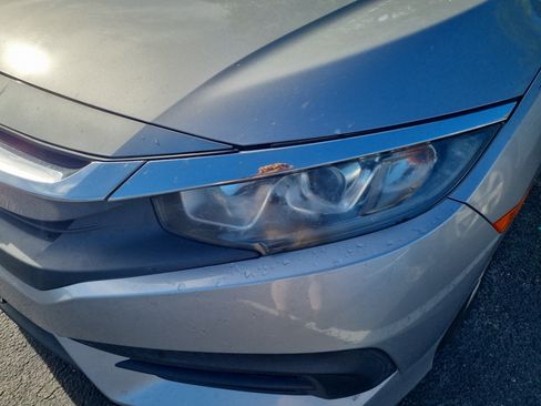 Used 2018 Honda Civic LX image 3