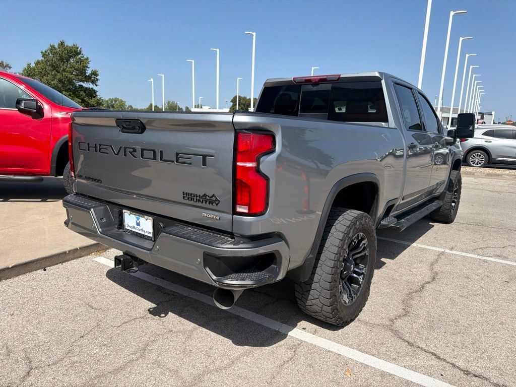 Used 2024 Chevrolet Silverado 3500 High Country w/ Technology Package AWD/4WD image 25
