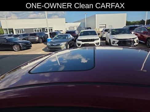 Used 2017 Hyundai Elantra Sport w/ Sport Premium Package 06 FWD image 7