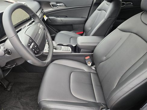 New 2026 Kia Sportage SX image 9