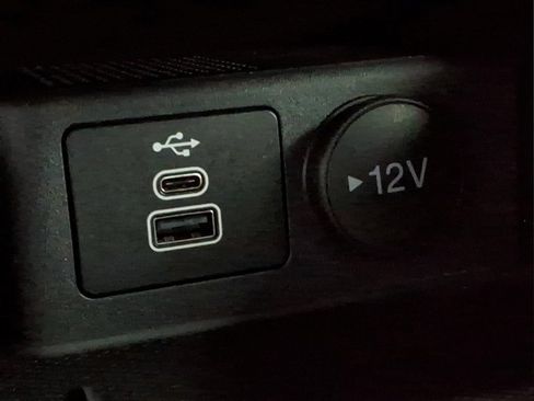 Certified 2026 Ford Escape ST-Line AWD/4WD image 12