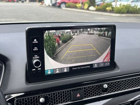 Used 2022 Honda Civic Touring image 22