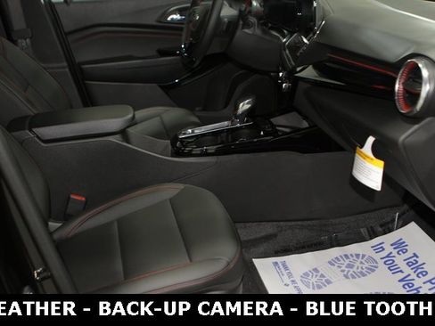 New 2026 Chevrolet Trax RS w/ Sunroof Package image 20