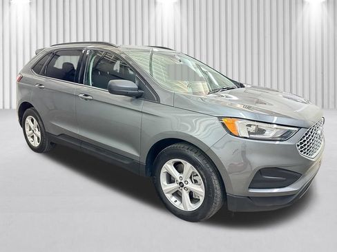 Used 2024 Ford Edge SE AWD/4WD image 2