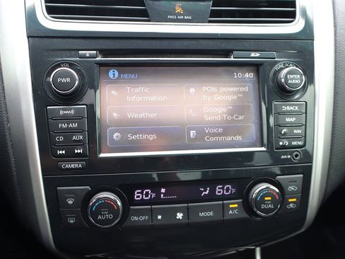 Used 2013 Nissan Altima 2.5 SL w/ Technology Pkg FWD image 23