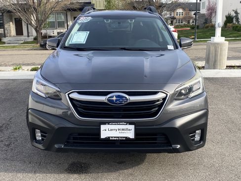 Used 2020 Subaru Outback Premium image 9