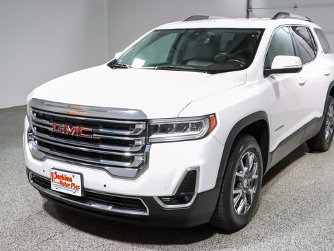 Used 2023 GMC Acadia SLT image 34