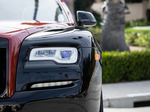 Used 2019 Rolls-Royce Dawn image 21