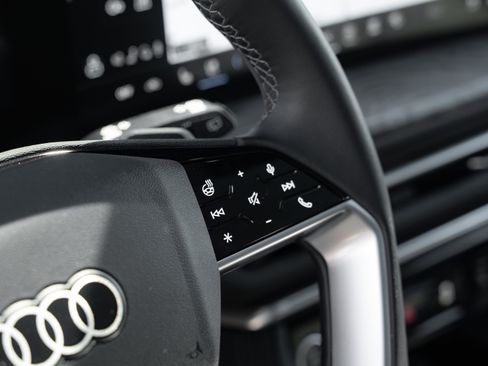 Certified 2025 Audi Q5 Premium w/ Premium Plus AWD/4WD image 12