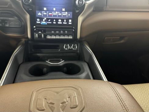 Used 2022 RAM 2500 Laramie AWD/4WD image 18