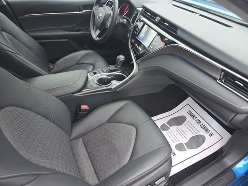 Certified 2018 Toyota Camry XSE image 16