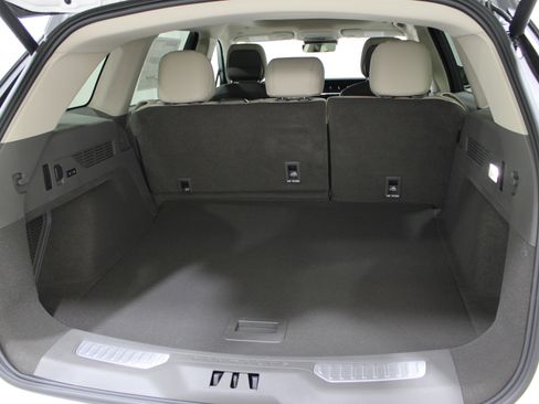 Used 2025 Lincoln Nautilus Reserve AWD/4WD image 20