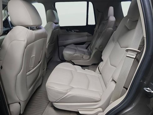 Used 2020 Cadillac Escalade Premium Luxury image 9
