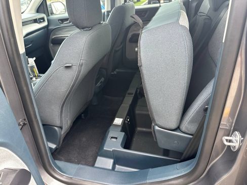 Used 2025 Ford Maverick XLT FWD image 19