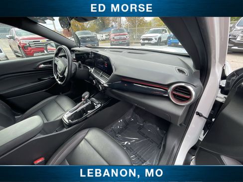 Certified 2024 Chevrolet Trax RS w/ Driver Confidence Package image 27