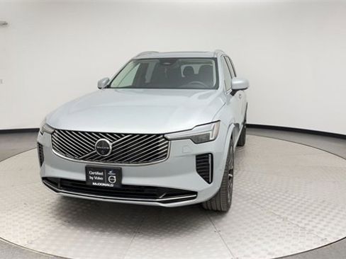 Certified 2025 Volvo XC90 B6 Plus image 7