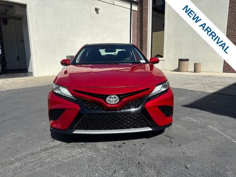 Used 2019 Toyota Camry XSE FWD image 2
