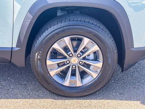 New 2026 Chevrolet Equinox LT w/ Convenience Package II image 9