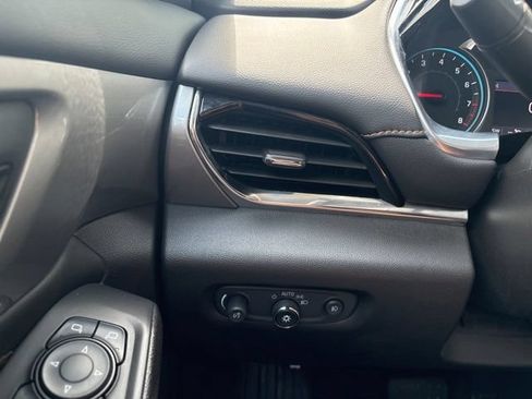 Certified 2021 Chevrolet Traverse LT AWD/4WD image 21