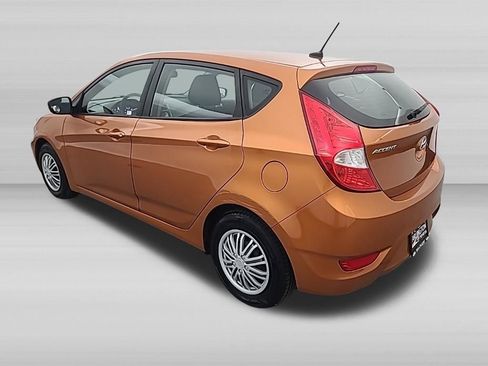 Used 2017 Hyundai Accent SE FWD image 6
