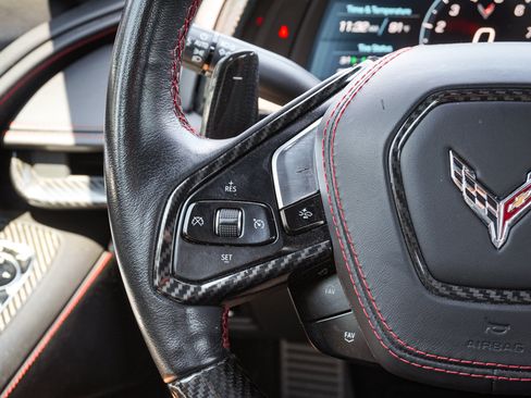 Used 2024 Chevrolet Corvette Z06 RWD image 18