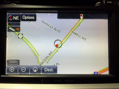 Used 2018 Toyota Highlander SE AWD/4WD image 17