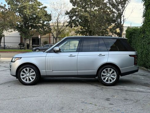 Used 2016 Land Rover Range Rover HSE image 2