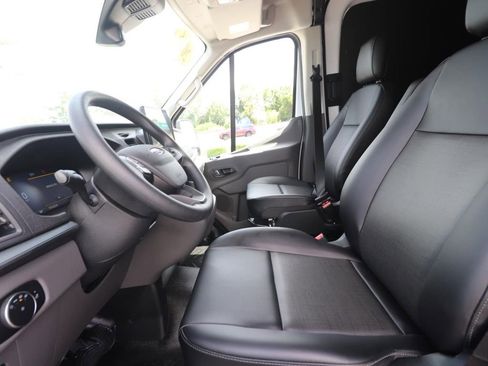 New 2026 Ford Transit 250 148 Medium Roof RWD image 2