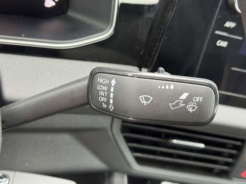 Used 2025 Volkswagen Jetta Sport image 22