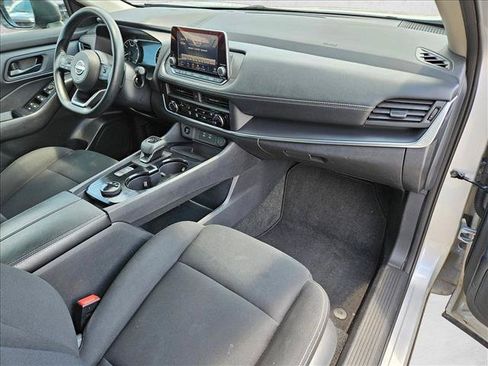 Used 2024 Nissan Rogue S AWD/4WD image 20