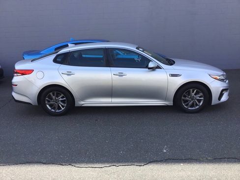 Used 2019 Kia Optima LX FWD image 2