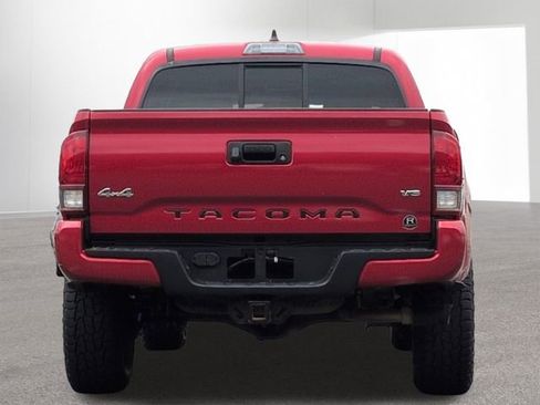 Certified 2022 Toyota Tacoma SR AWD/4WD image 6