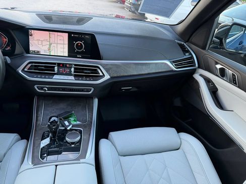 Used 2023 BMW X5 xDrive40i w/ Parking Assistance Package AWD/4WD image 32