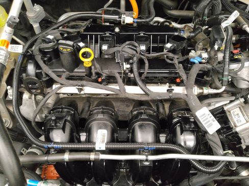 Used 2021 Ford Escape SE image 30